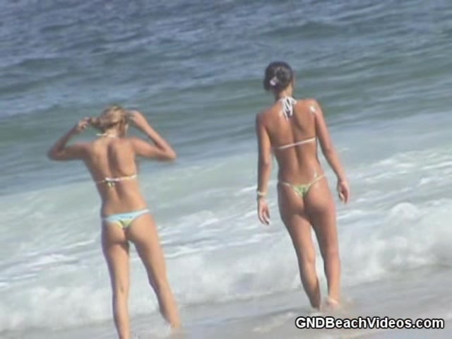 Two beauties at the beach - GNDBeachVideos