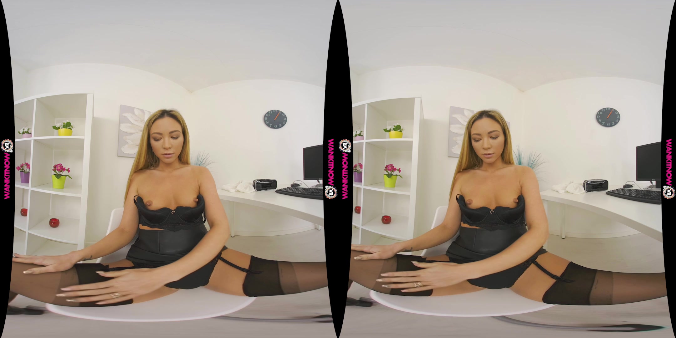 Focus On My Pussy featuring Natalia Forrest - WankitNowVR