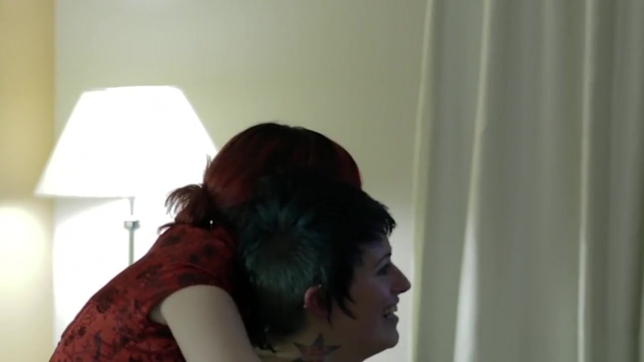 Alt lesbian tgirl nailed with strapon cock