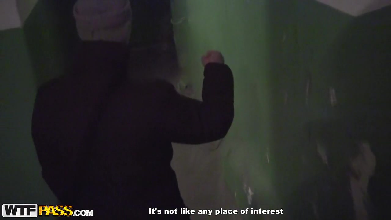 Smokin' hawt gal paid to fuck in a Male+Male+Female 3some