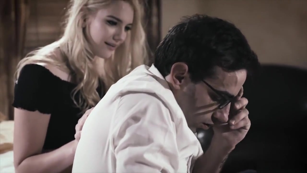 Slutty stepsis takes pity and fuck her nerdy stepbro
