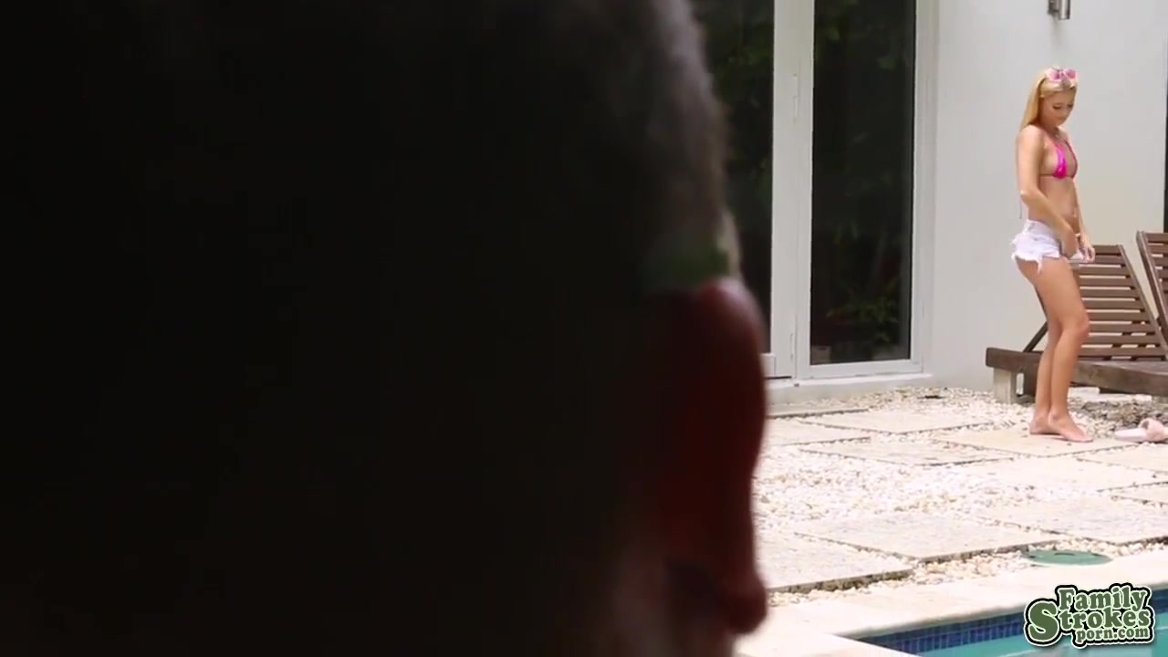 Riley Sucks Her Cousins Cock By The Pool