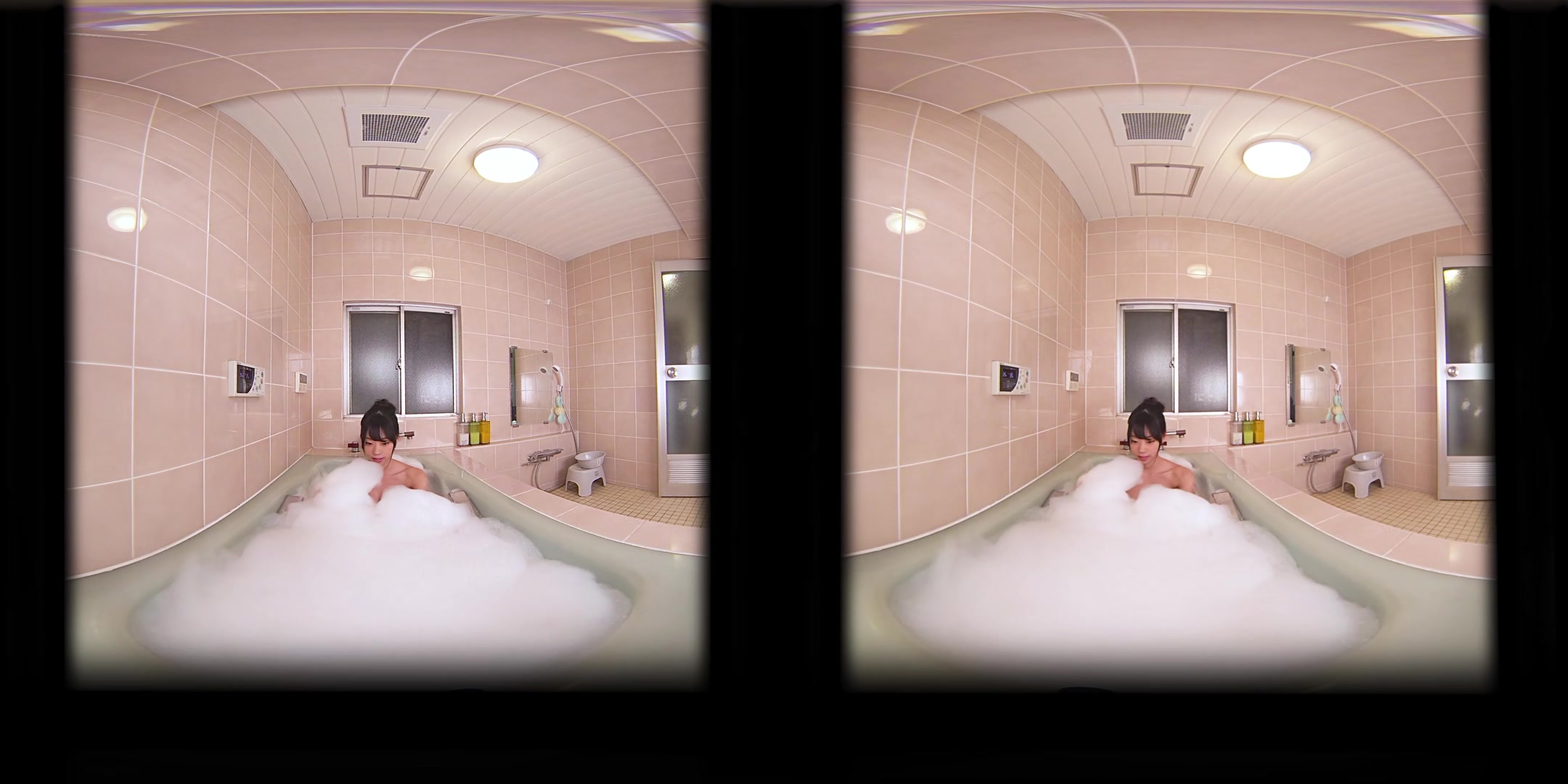 Hikaru Aoyama - A Bubble Bath and Close-Up Massage Together - VRJapaneseidolsParty