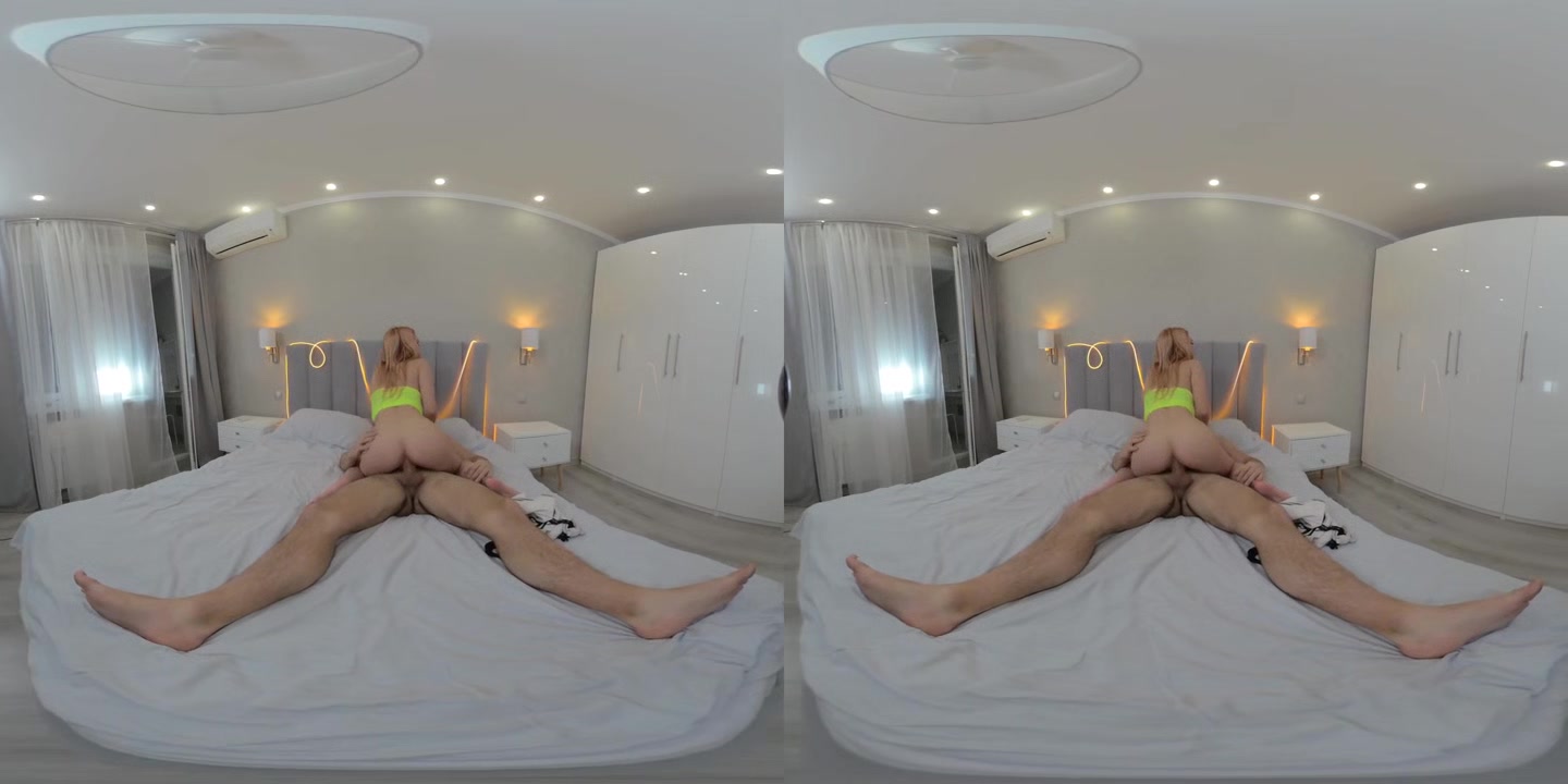 18y.o. Jerry Moore Fucked By Her Boyfriend - VRmodels