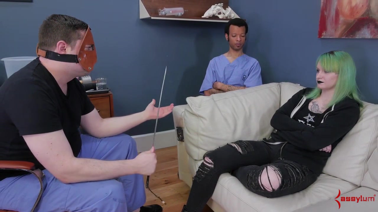 Mouth fuck BDSM sub chick painting with her butt
