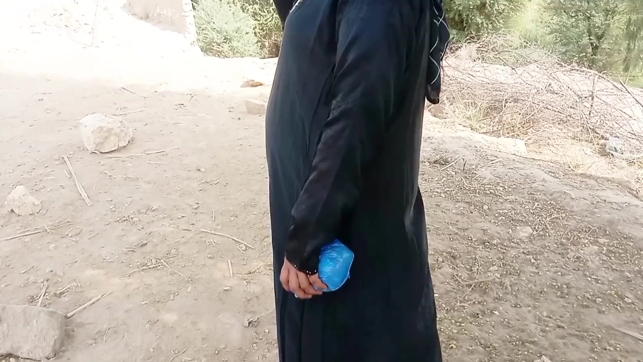 Jungle Se Mili Muslim Hijab College Girl