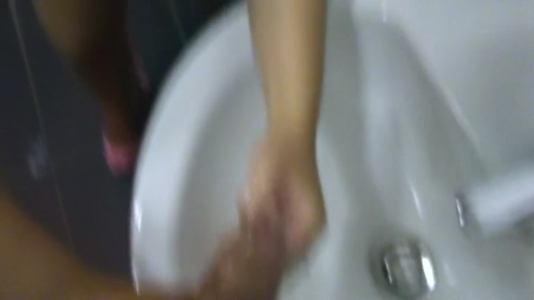 Pair sex tape closeups with hawt explosion in public crap-house