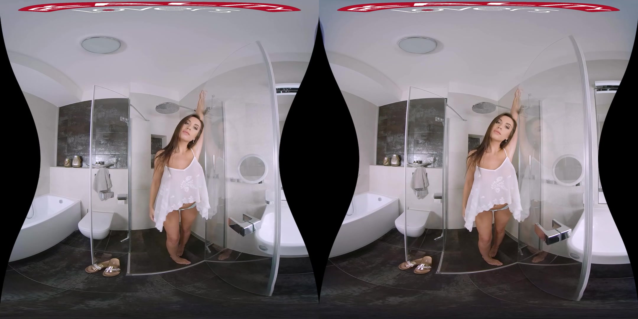 The VR Playboy Girl - in colour - RealityLovers
