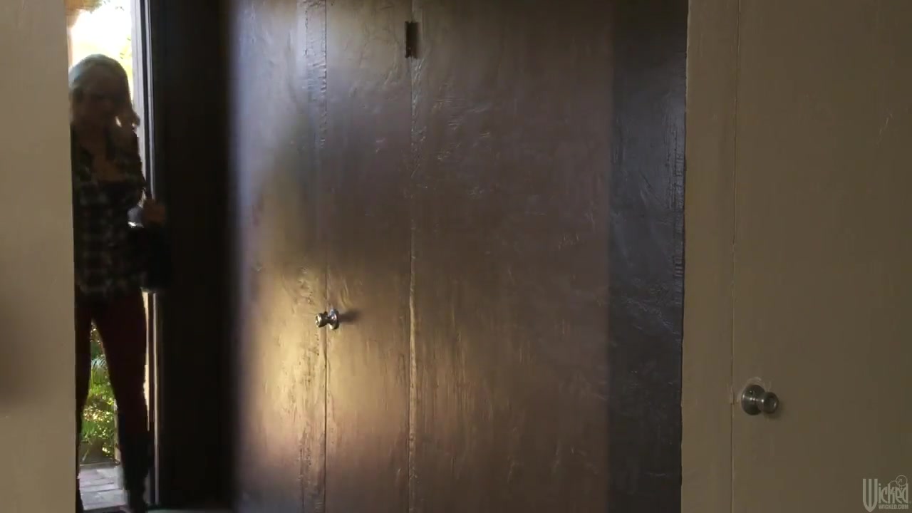 Amy Brooke's is in disastrous cum-seizure