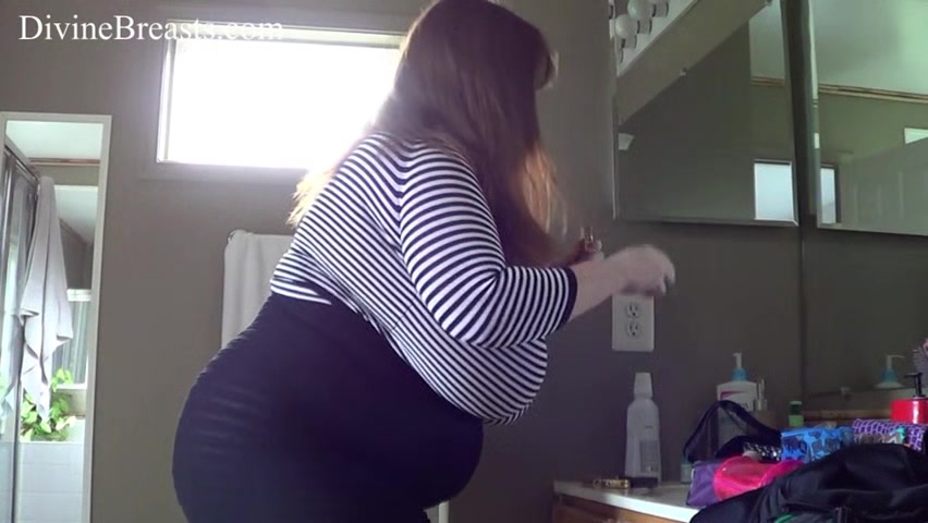 BBW Boobs Behind the Scenes
