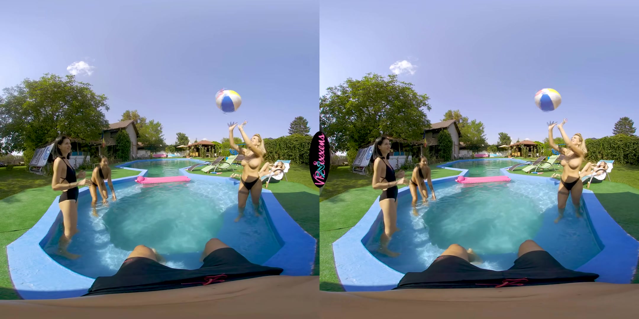 Foursome By The Pool - VRixxens