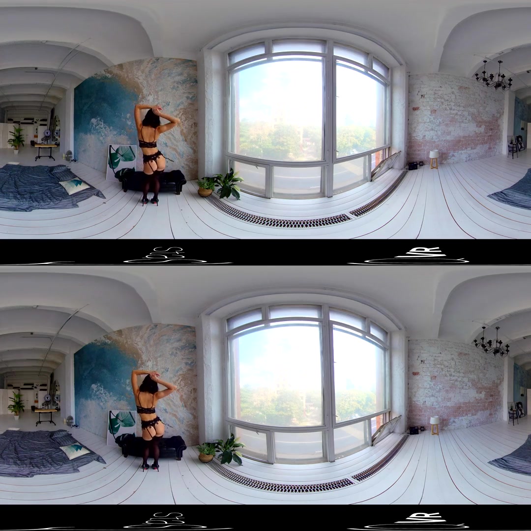 AshleyQ in High Times in a Highrise 360\u00ba - StasyQVR
