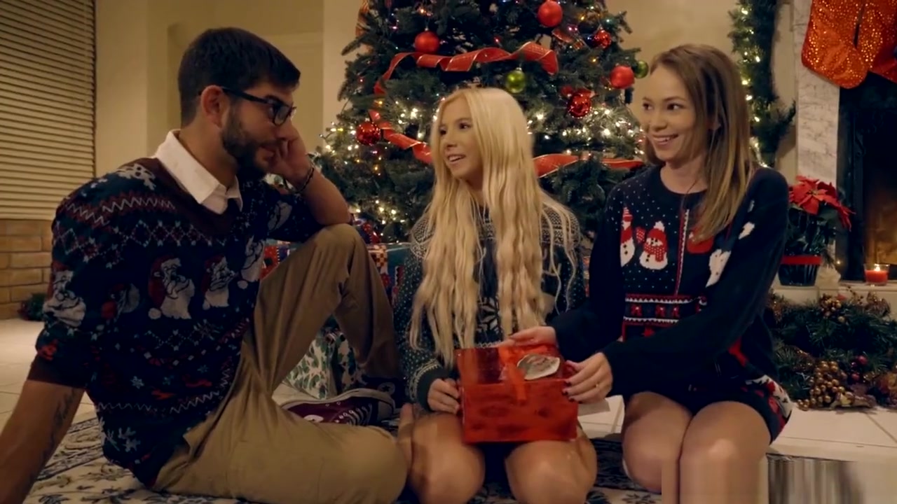 Stepbrother & stepsister creampie - taboo family christmas threesome
