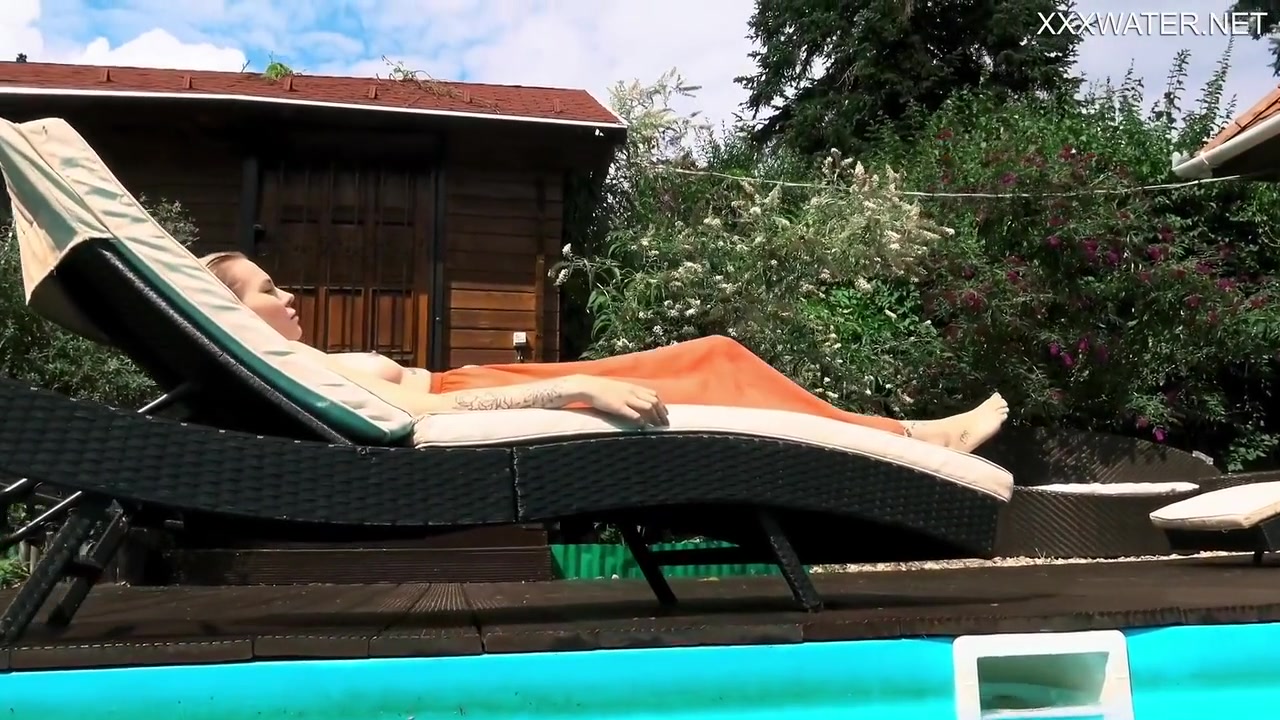 Mimi Cica - Swimming Pool Hot Erotics With Dressed Up