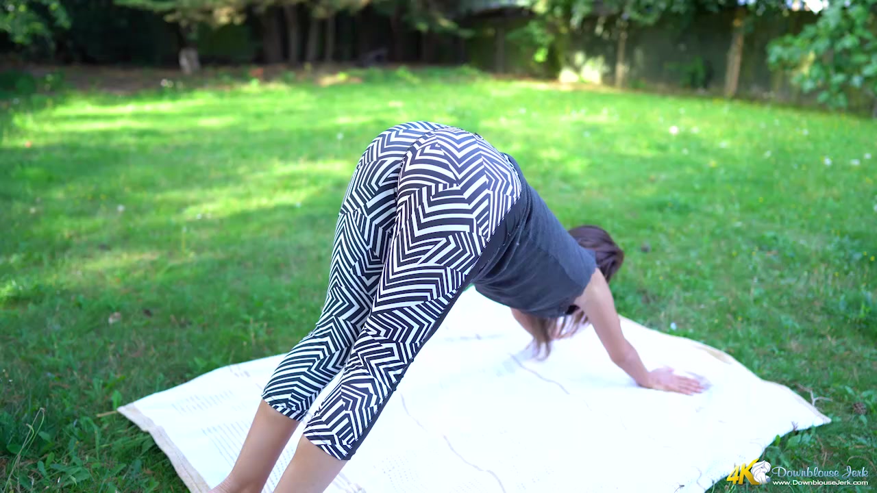 Yoga Stepsister - DownblouseJerk