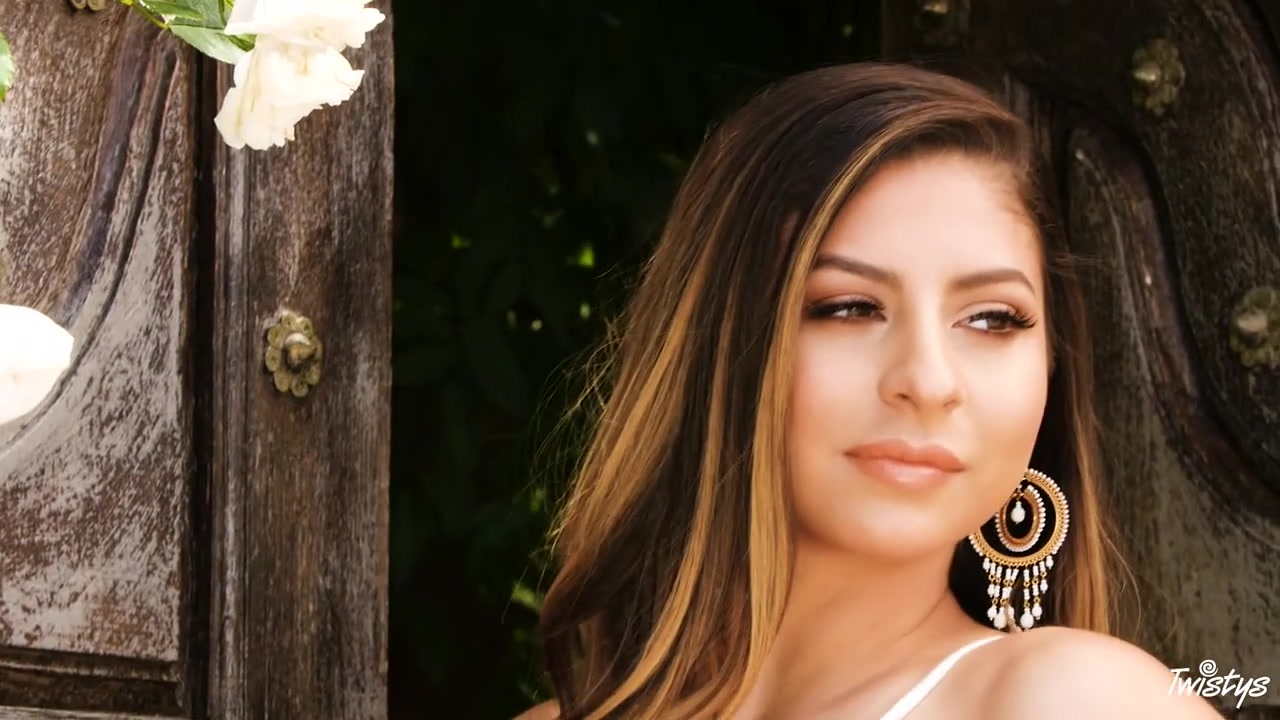 Nina North in How Does Your Garden Grow? - TwistysNetwork