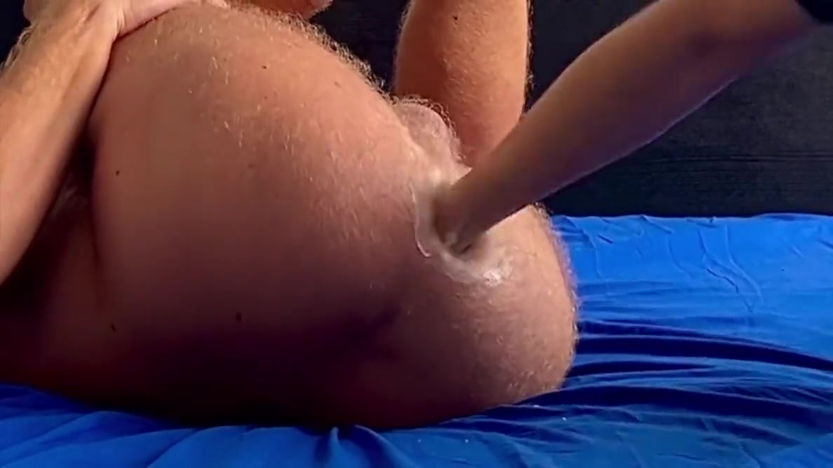 Daniel Landaus Ass Gets Doublefisted