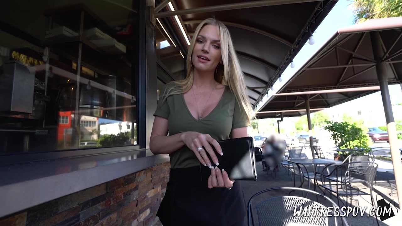 Waitress POV - Rachael Cavalli - Anything For A Big Tip