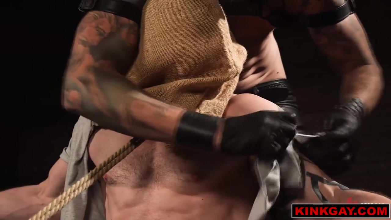 Christian Wilde In Stud Baxxx Shows How Deep He Can Suck His Cock