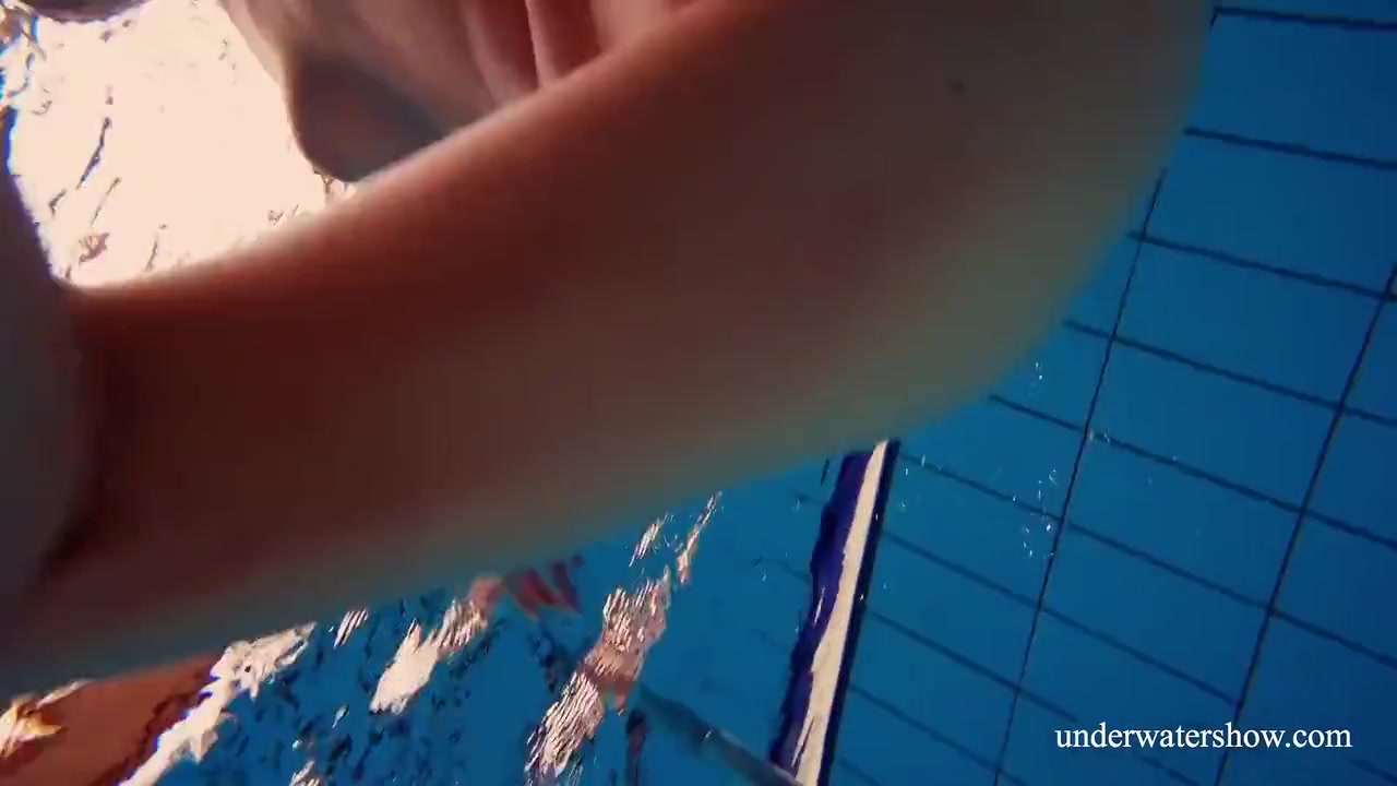 Underwater Mermaid Hottest Chick Ever Avenna