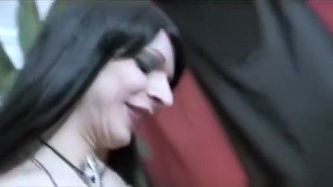 Blindfolded gal Dominated By brunette hair shemale