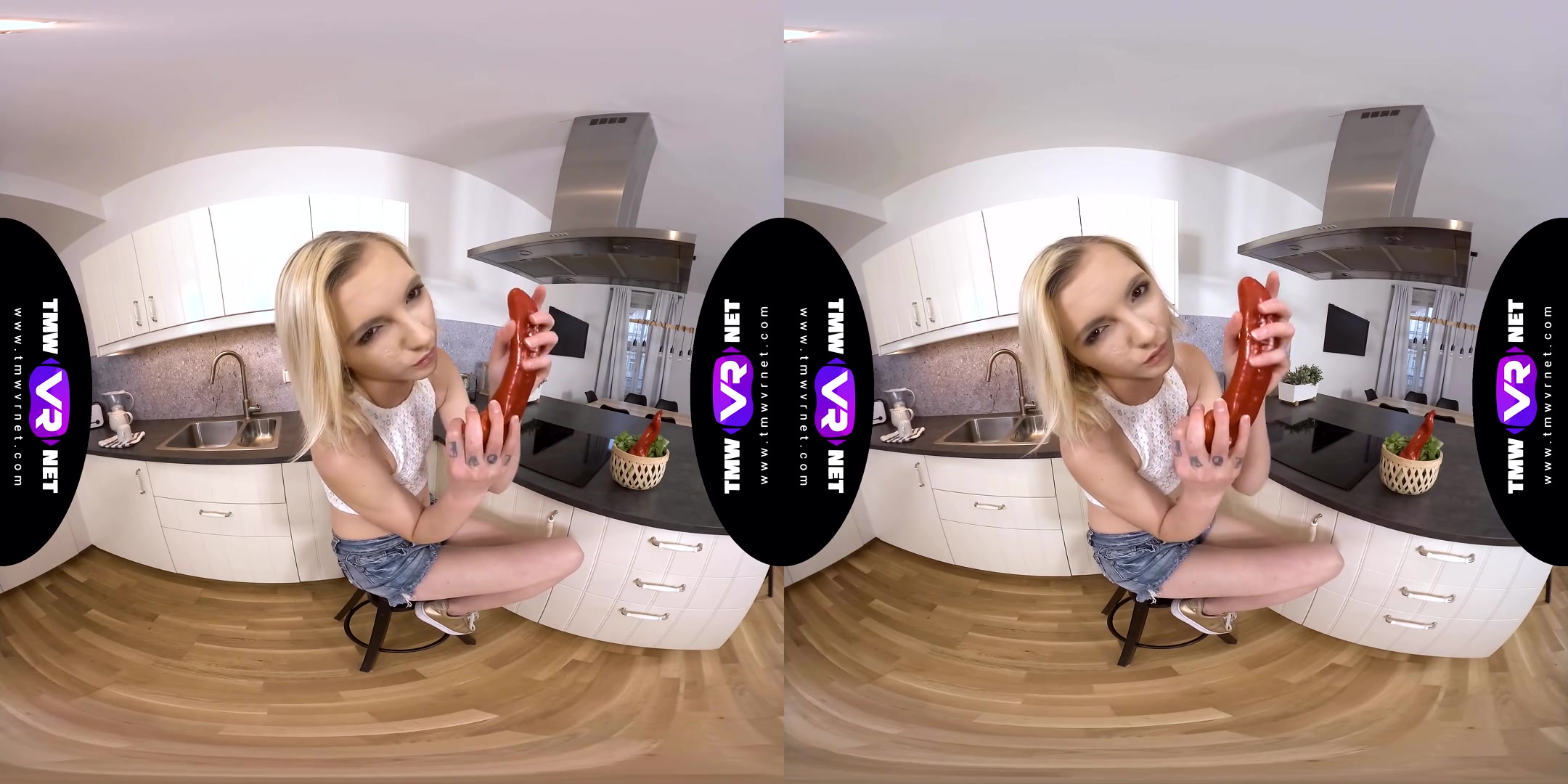 Hot Pepper For Salad And Orgasm - SexLikeReal
