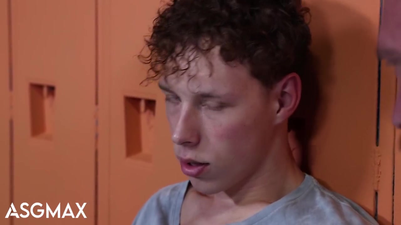 Big Ol Stepdad Fucks His Twink Stepson Hard