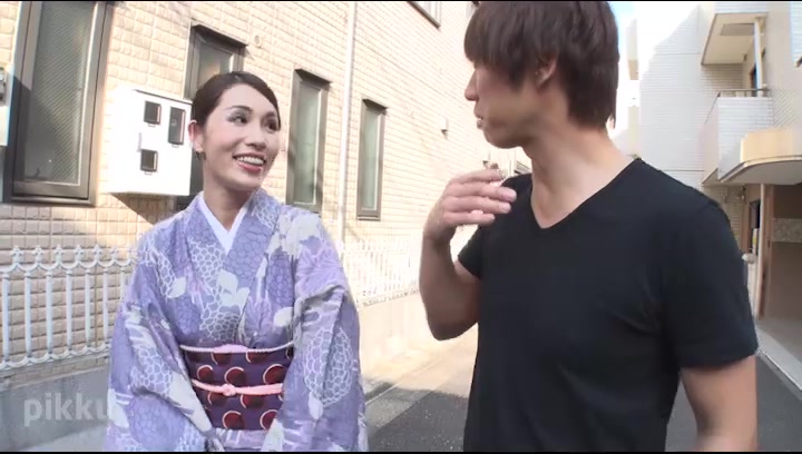 Nana Kamiyama Seducing By Flashing Pussy: Nana Kamiyama