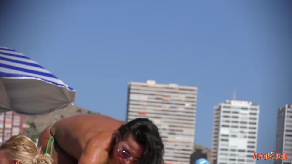 Green thong - BeachJerk