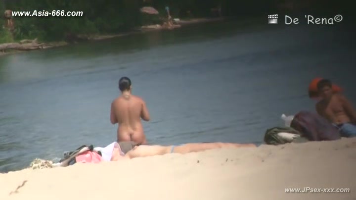 peeping Naturist Beach.26