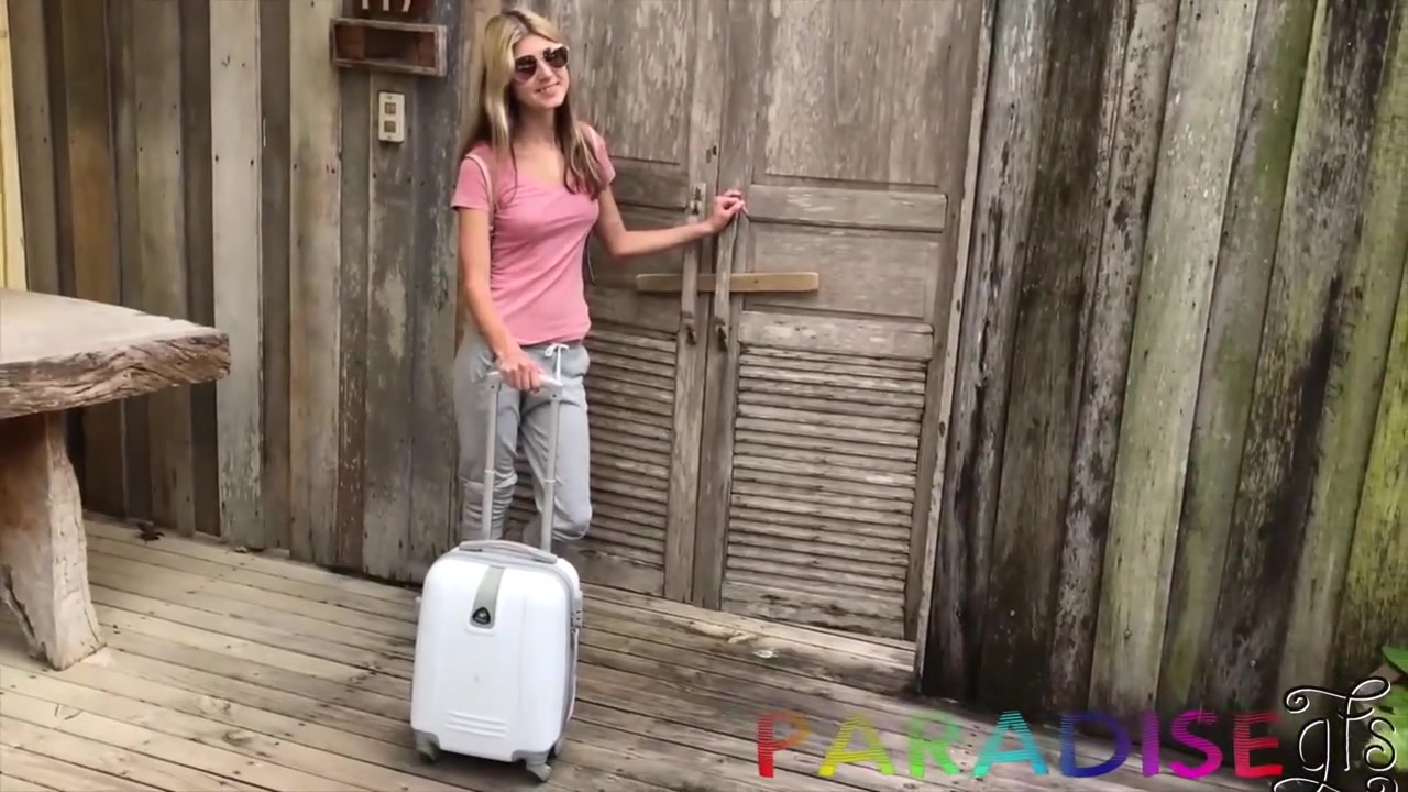 In Paradise With Model GF - ParadiseGFs