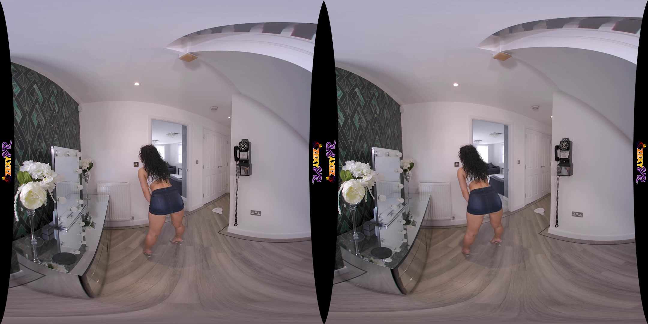 Dancing Fun featuring Chelsea Essex - ZexyVR
