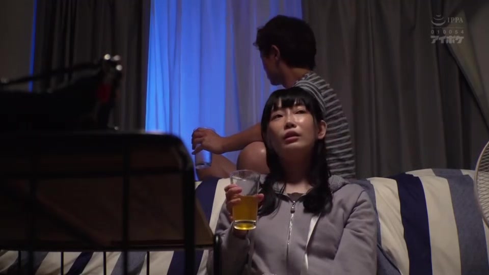 06542 Opposite married woman