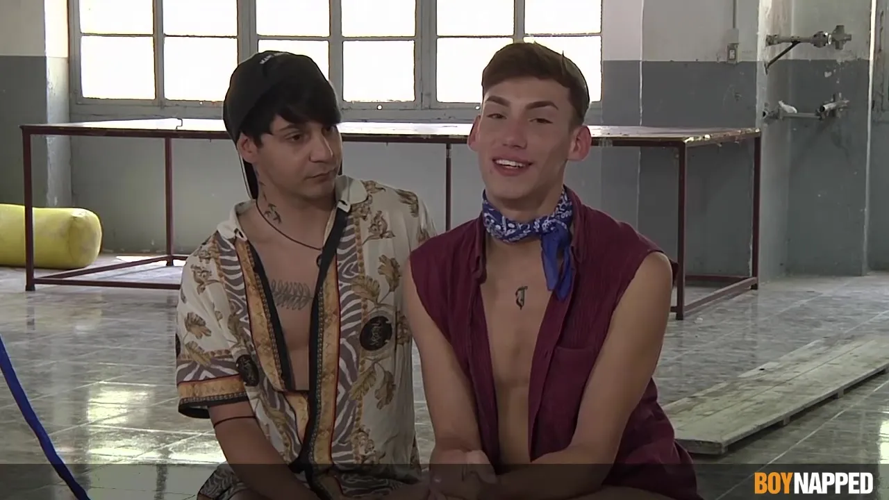 Master Explores His Subs Hole : Flogging Bound Skinny Twink