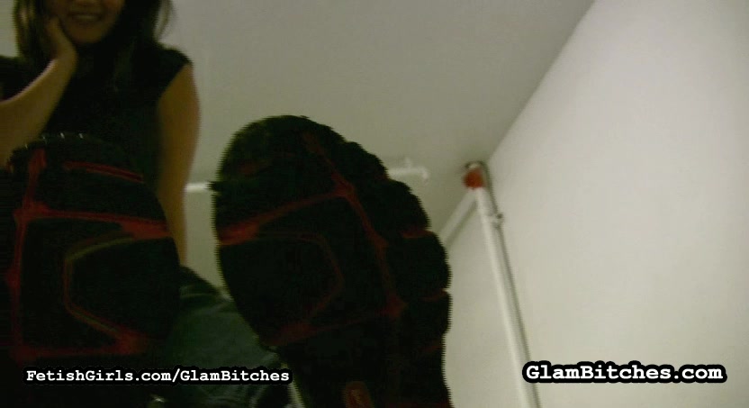 Asian Girl Gets Her Feet Worshiped
