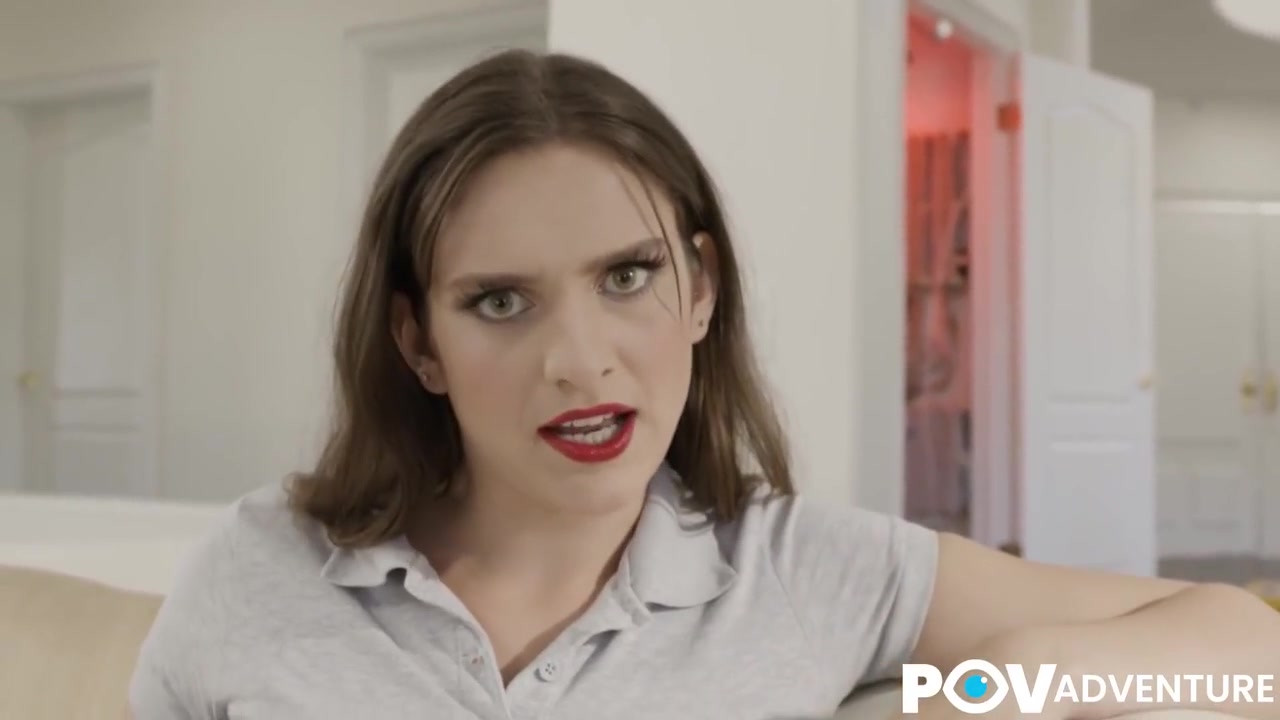 Naughty Electrician Jerks Off Her Customer With Lola Sinn