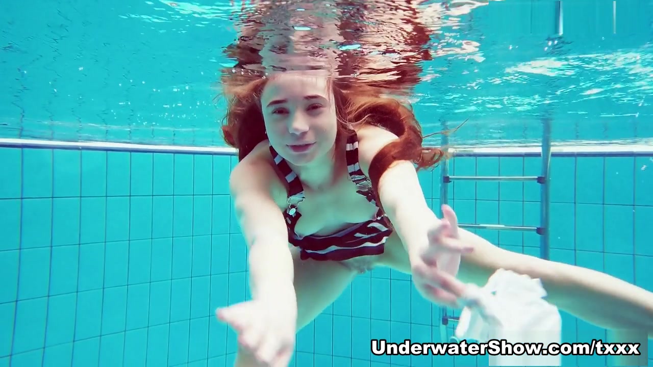 UnderwaterShow Video: Mohnatka
