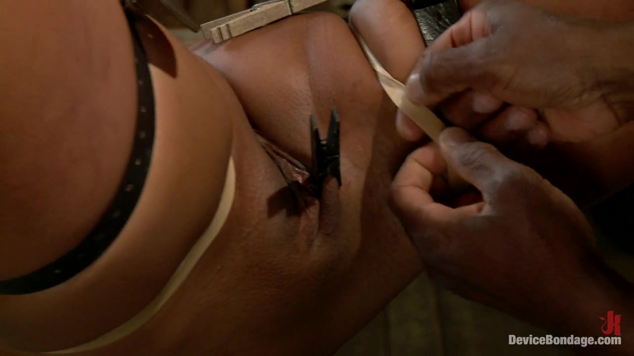 Skin Diamond Jack Hammer in Skin Diamond gets roughed up by Jack Hammer in their first scene together - DeviceBondage