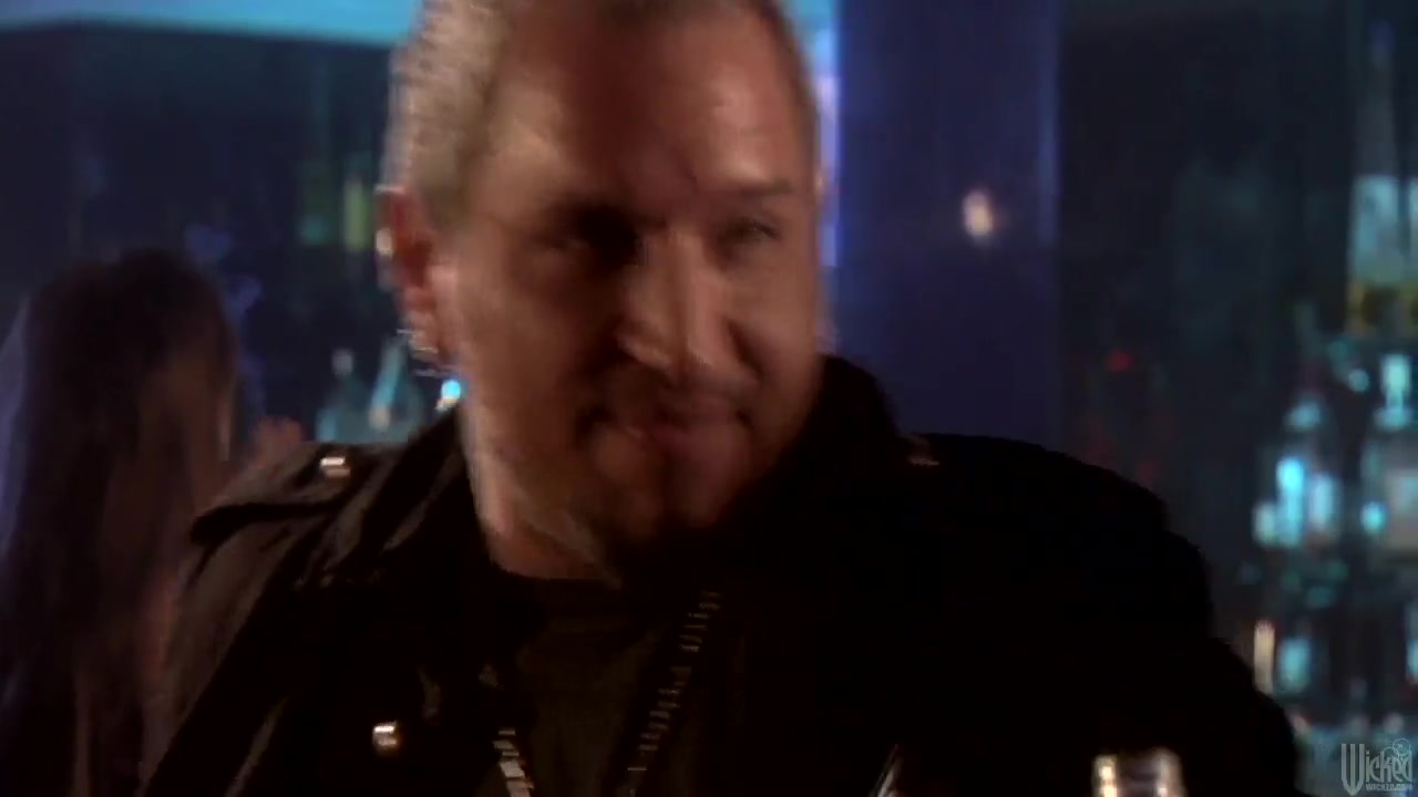Hillary Scott is a sexy blonde sucking big cock