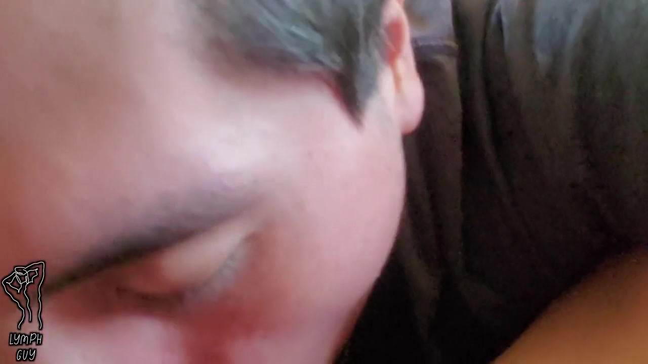 Younger Guy Sucks On Daddys Cock Like A Good Boy & Gets A Tasty Suprise