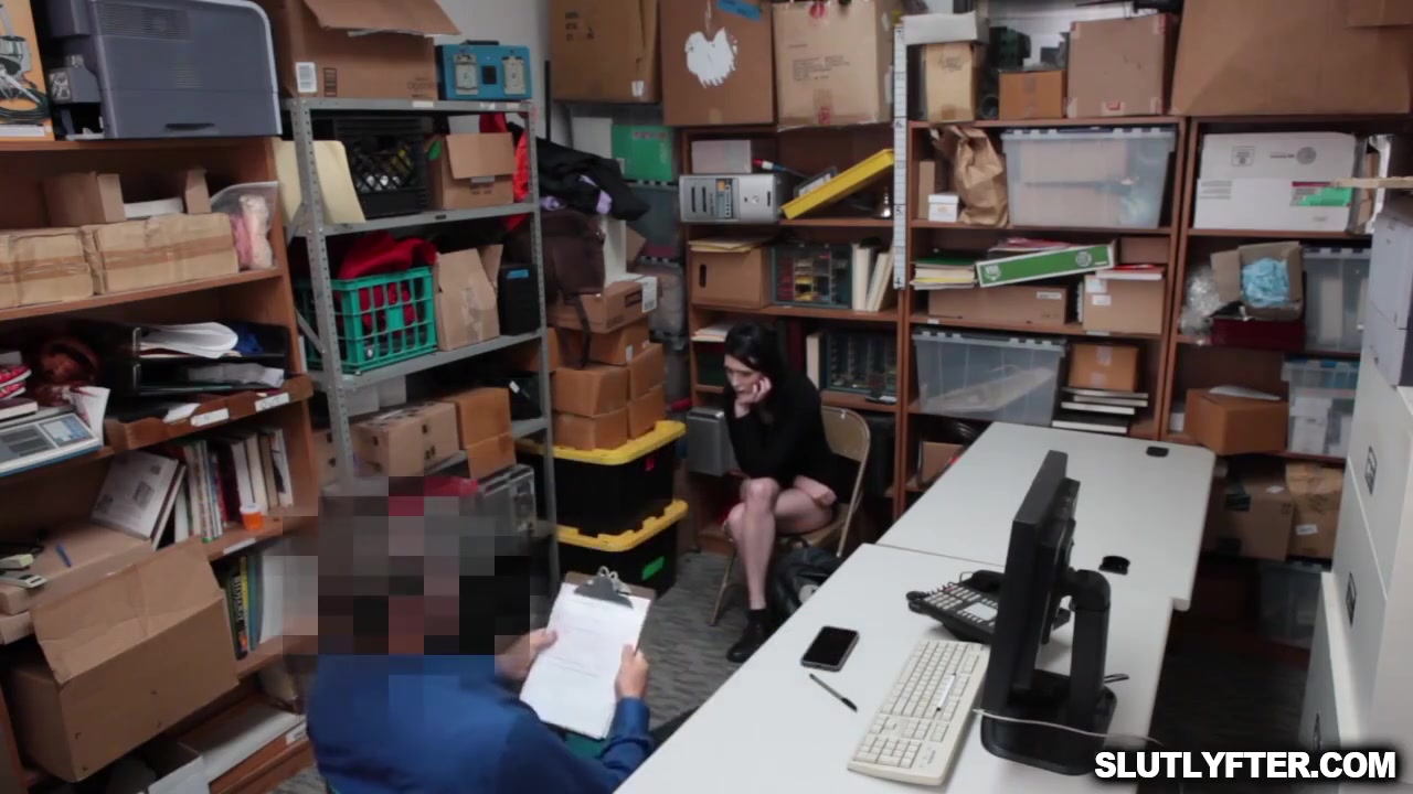 Ivy Aurora Swallows The Officers Fat Cock