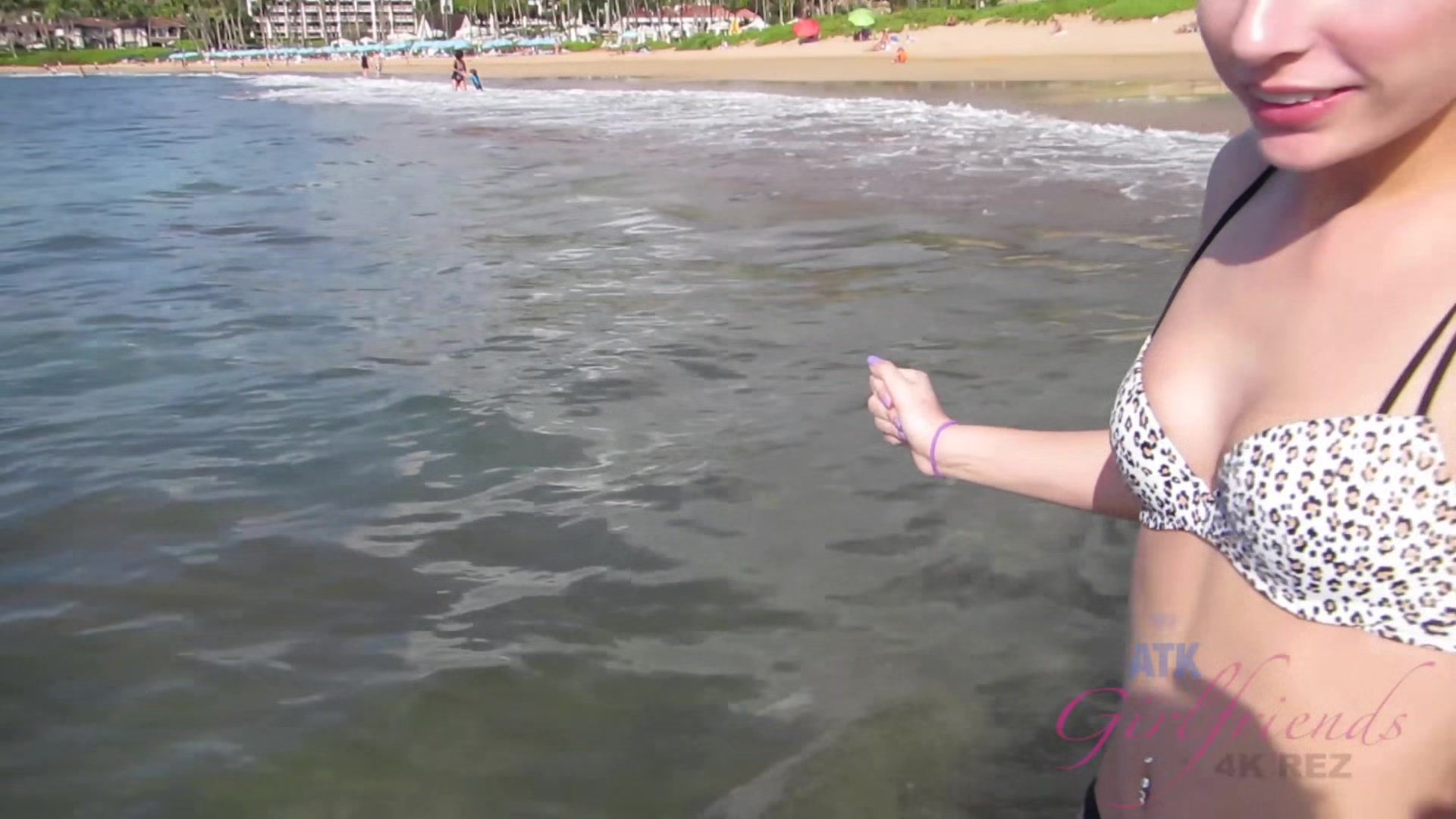 Virtual Vacation Hawaii With Sydney Cole 1/6