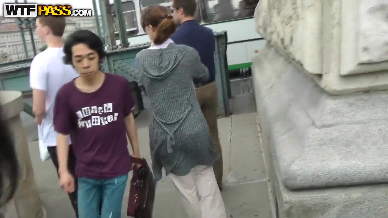 Young hottie Ann Marie gets naughty in public
