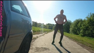 Geiler Spaß in Defekter Feinstrumpfhose ** Outdoor Auto **
