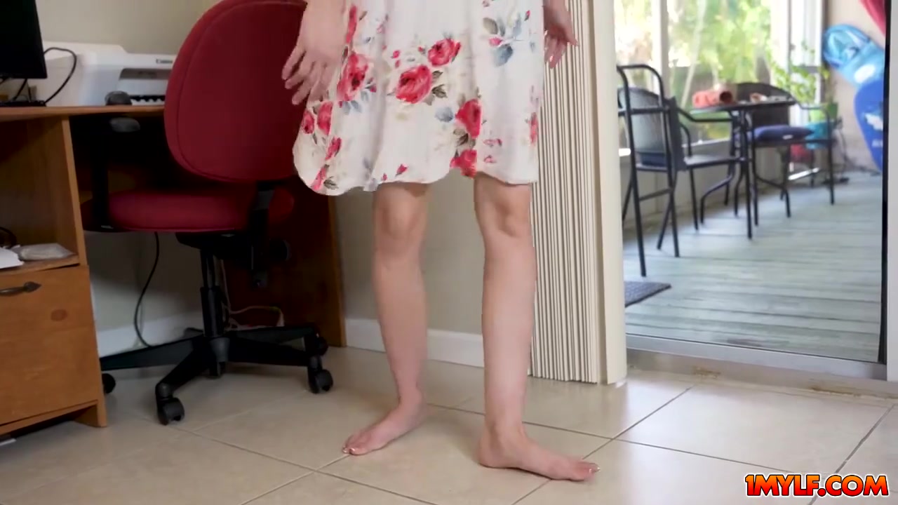 Tiffany T And Tiffany Fox - Tiffany Finding Cum All Over The House