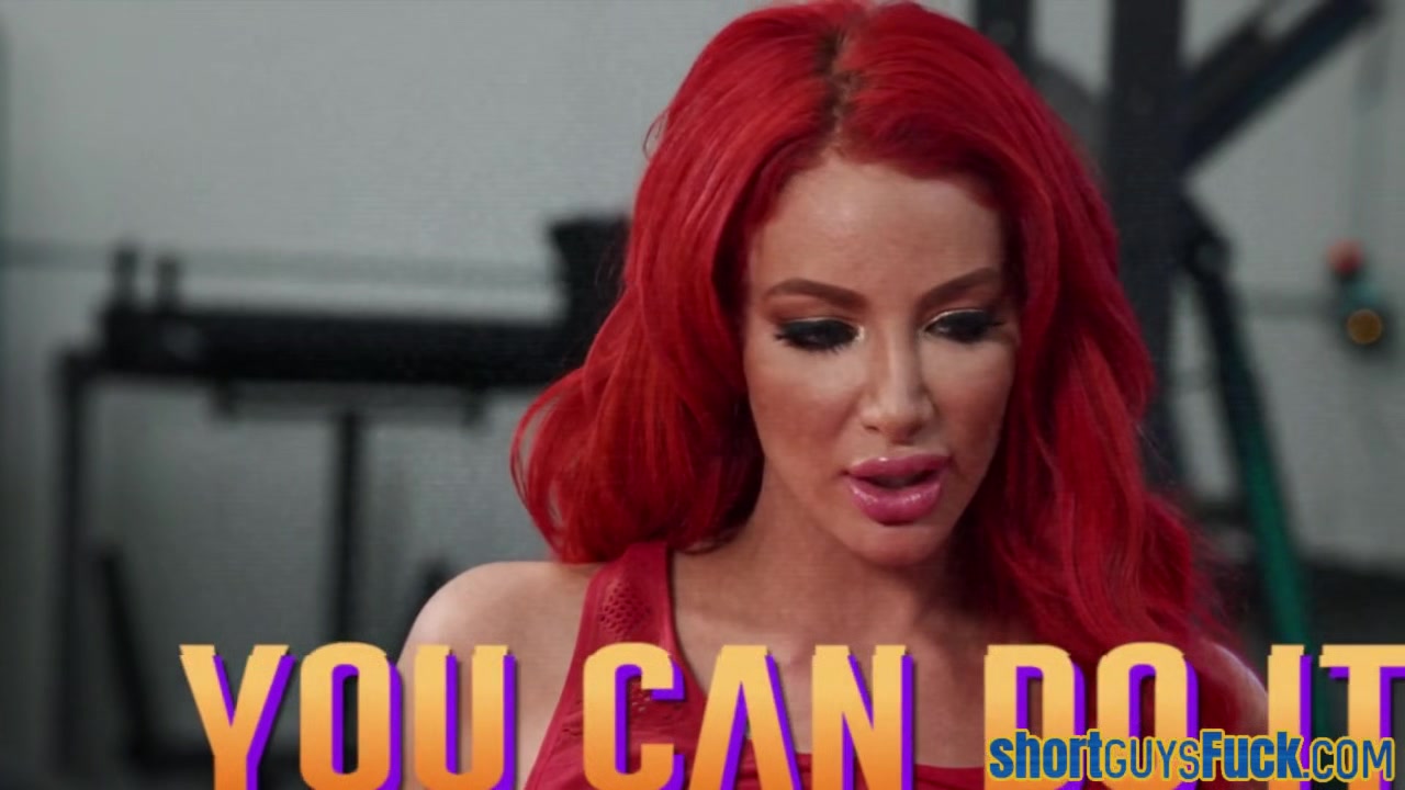 Redhead cougar sucks shaft before plowed by lil guy in gym