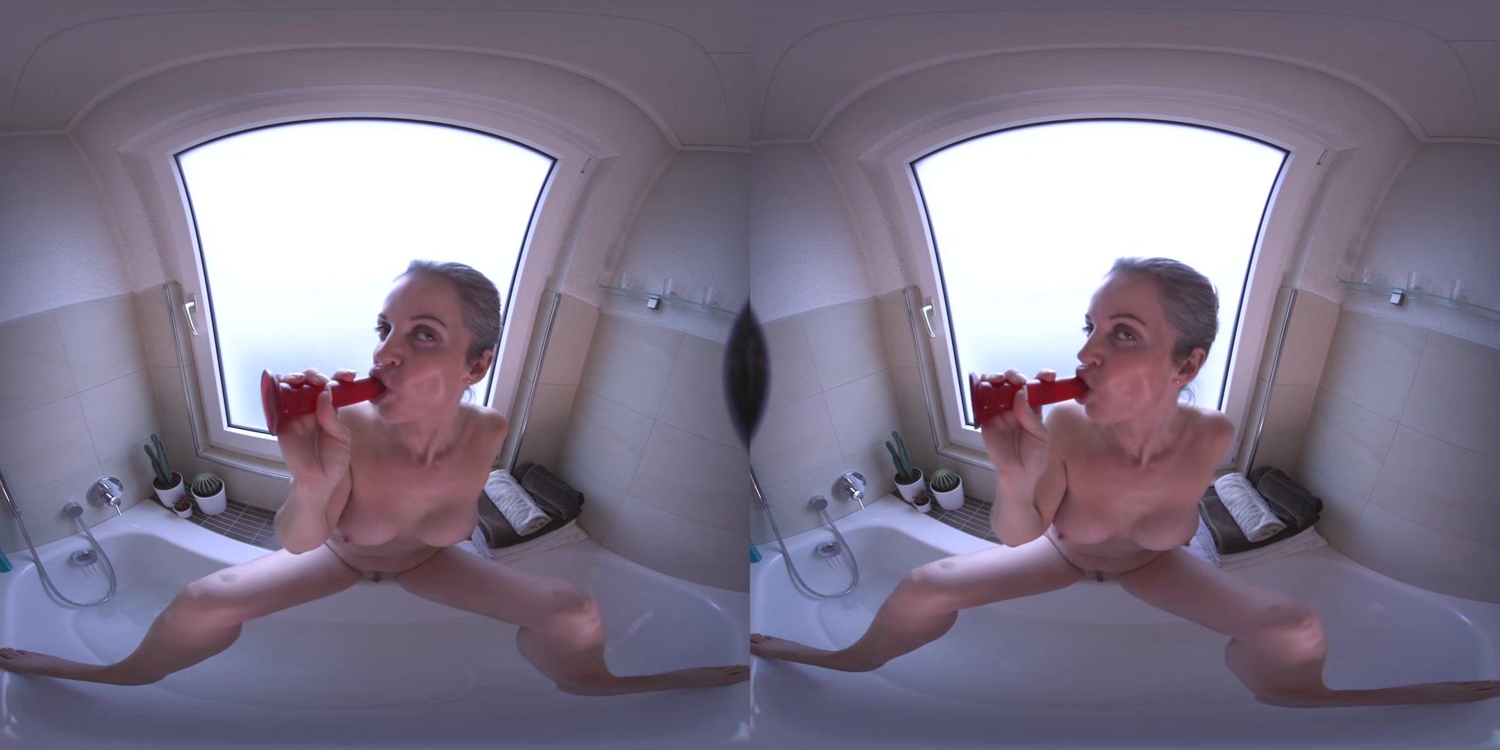 Play In The Bath - Sabdeluxe - Vr Porn Video