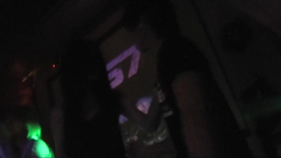 Nika in homemade video with a happy couple shagging
