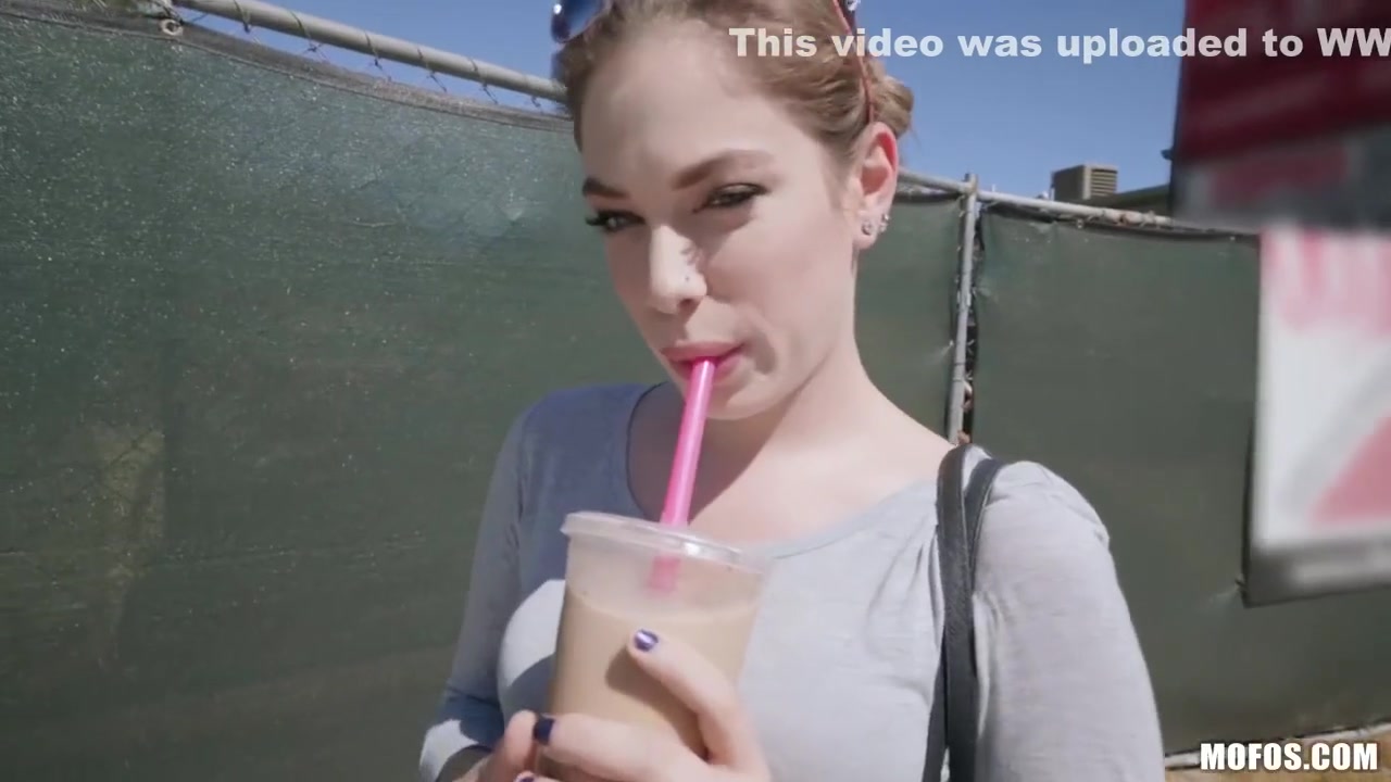 Cocky Stud Fucks Beautiful Young Girl Outdoors - Bobbi Dylan And Duncan Saint