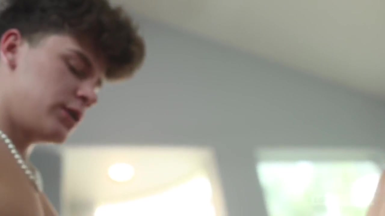 Silas Brooks - Helix Star Pounding Twink Hole